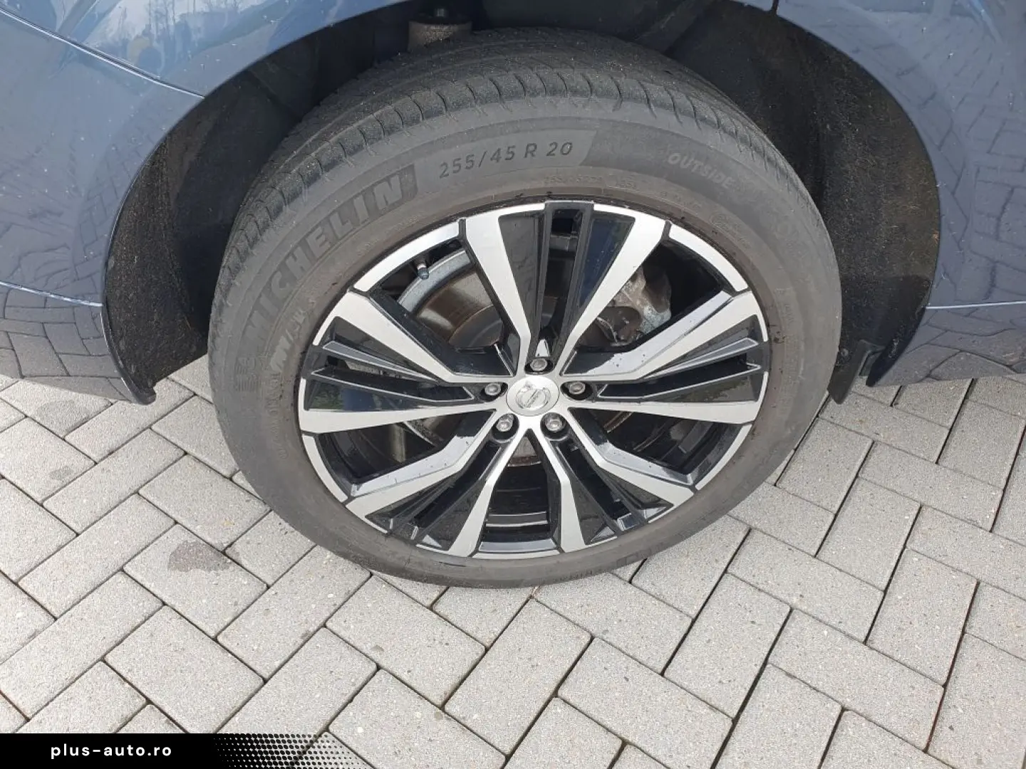 VOLVO XC60 2023 — imagine 16