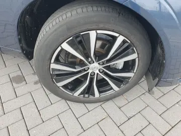 VOLVO XC60 B4 D AWD Plus Dark