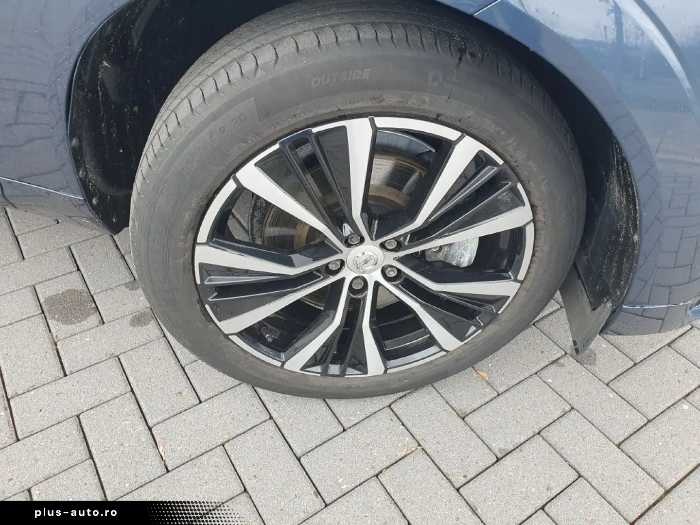 VOLVO XC60 2023 — imagine 17