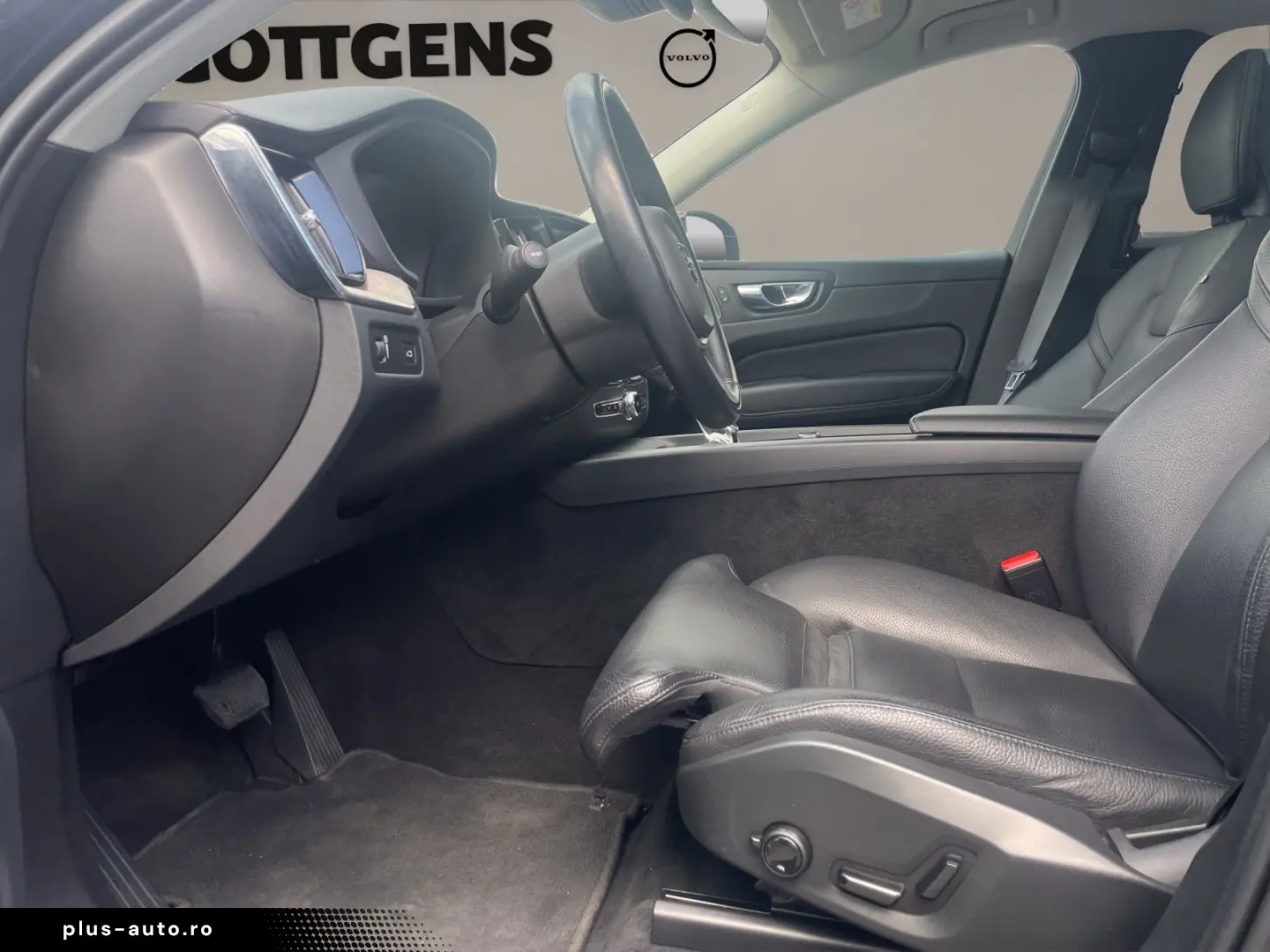 VOLVO XC60 B5 Inscription AWD AHK LED 360  LM PANO
