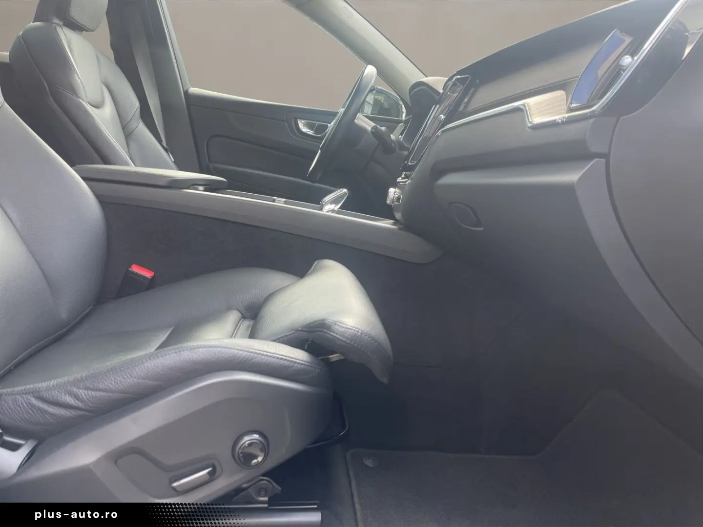 VOLVO XC60 B5 Inscription AWD AHK LED 360  LM PANO