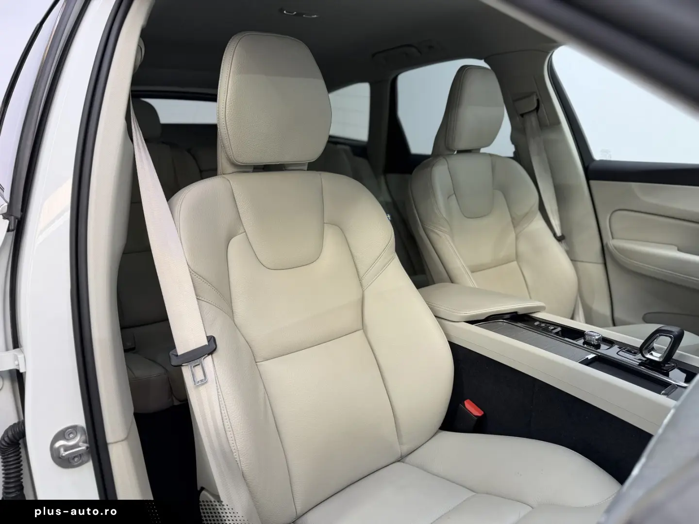 VOLVO XC60 Plus Bright AWD R Kamera TOP