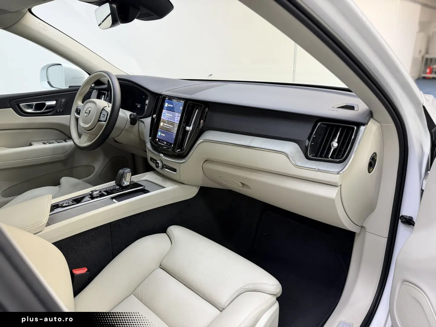 VOLVO XC60 Plus Bright AWD R Kamera TOP
