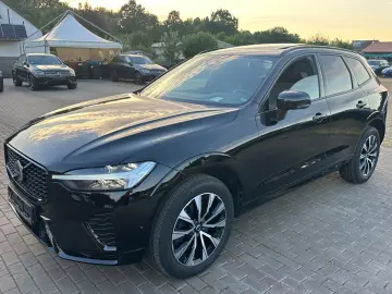 VOLVO XC 60 XC60 Plus Dark AWD Pano Kam360