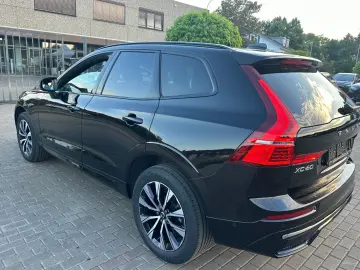 VOLVO XC 60 XC60 Plus Dark AWD Pano Kam360