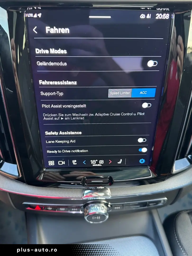 VOLVO XC 60 XC60 Plus Dark AWD Pano Kam360