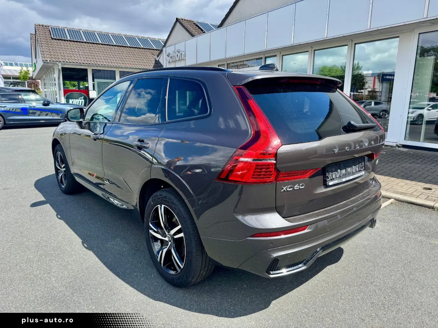 VOLVO XC60 B4 Diesel AWD 8-Gang R Design