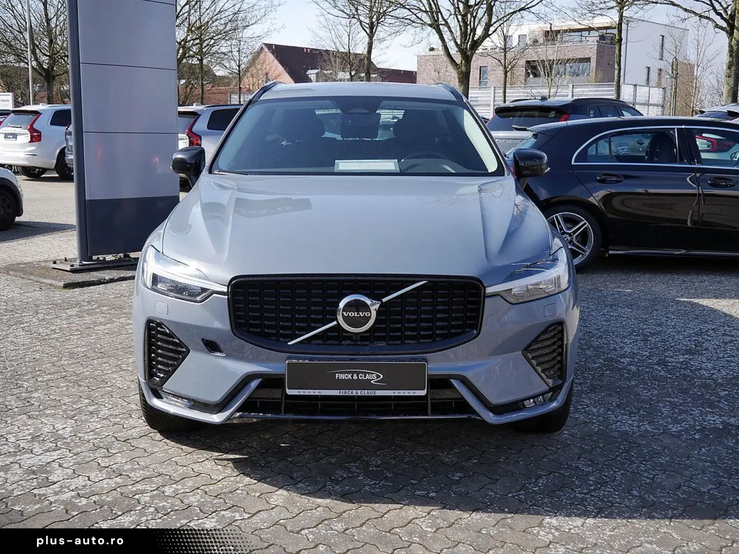 VOLVO XC60 B4 AWD Plus Dark