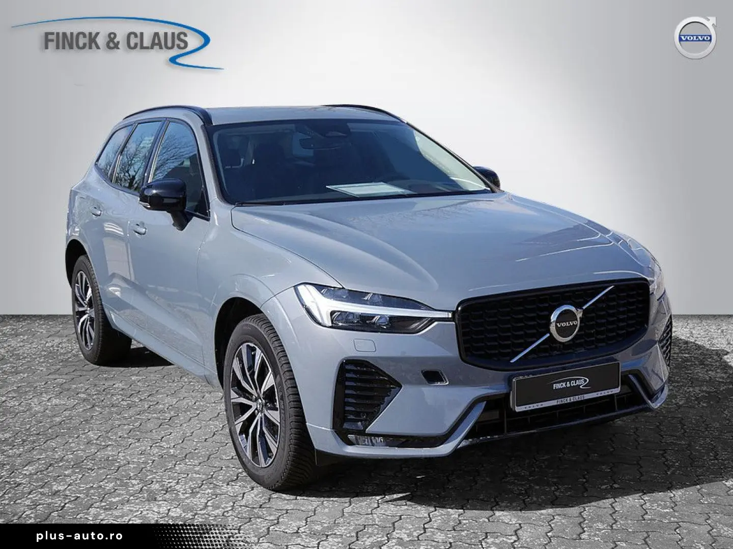 VOLVO XC60 B4 AWD Plus Dark