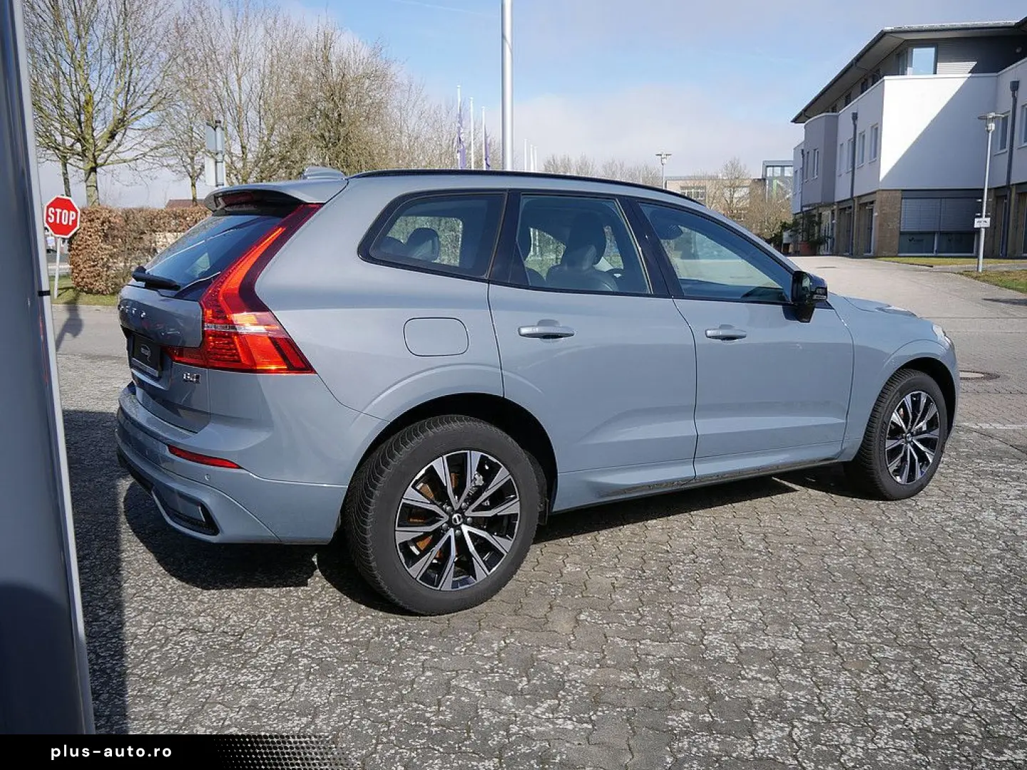 VOLVO XC60 B4 AWD Plus Dark