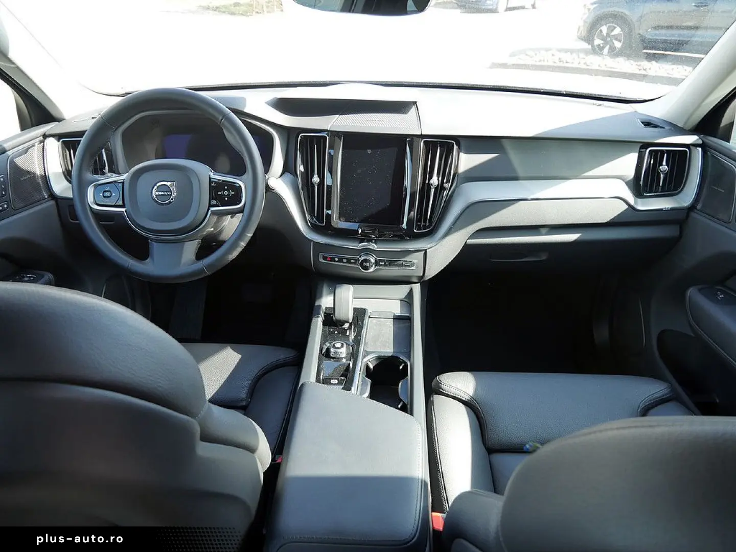 VOLVO XC60 B4 AWD Plus Dark