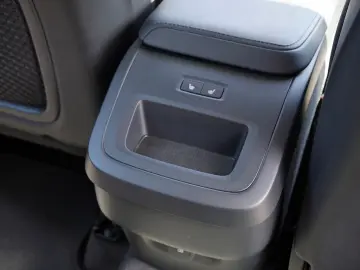 VOLVO XC60 B4 AWD Plus Dark