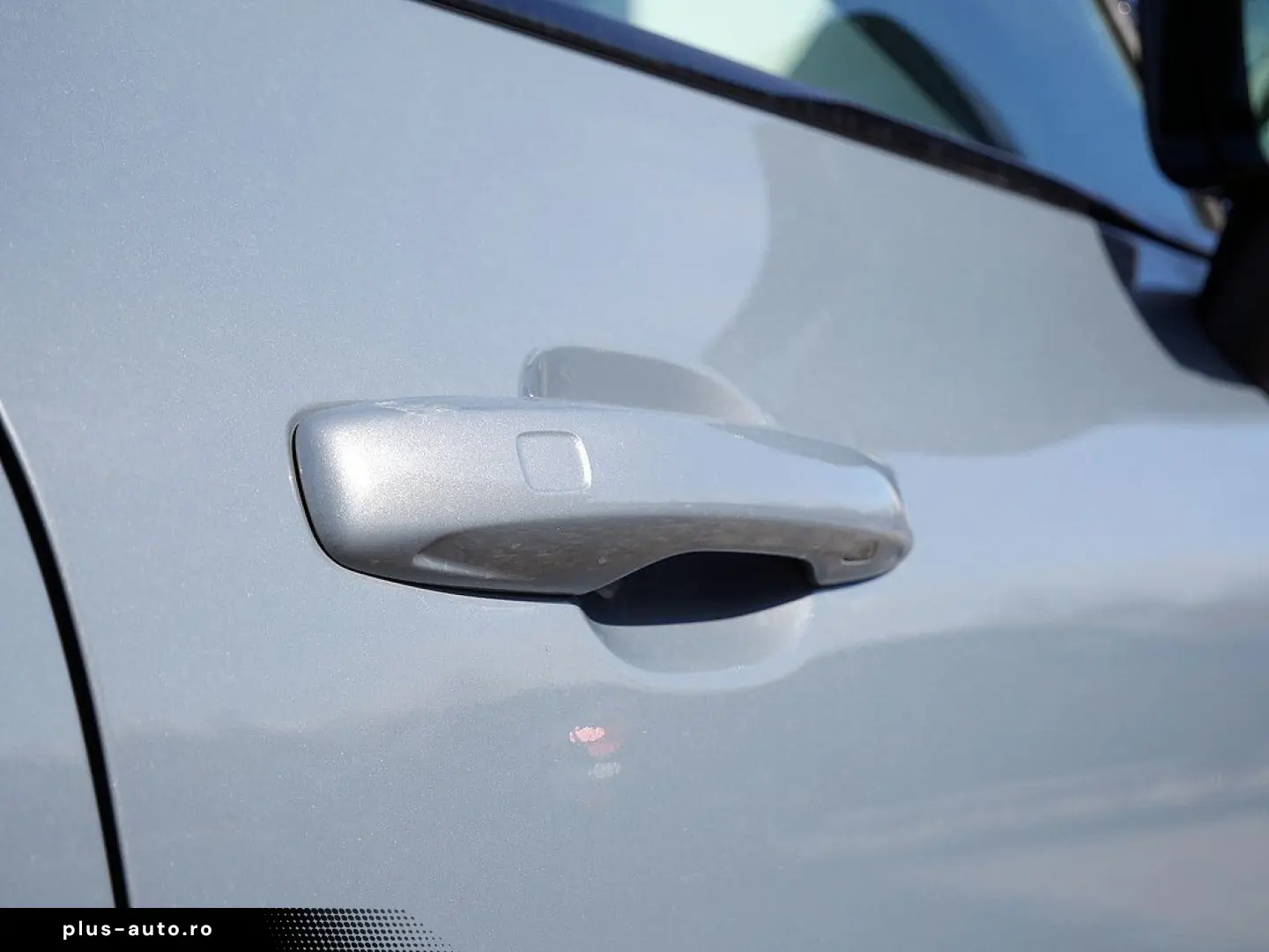 VOLVO XC60 B4 AWD Plus Dark