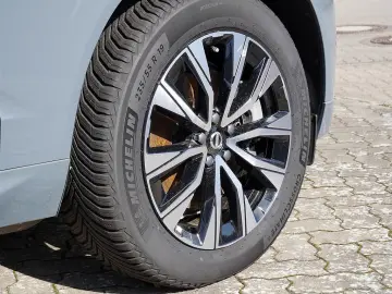 VOLVO XC60 B4 AWD Plus Dark