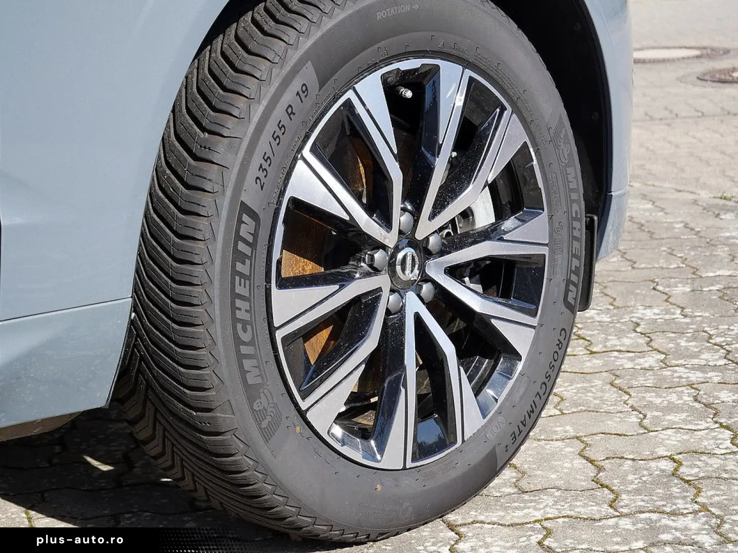 VOLVO XC60 B4 AWD Plus Dark