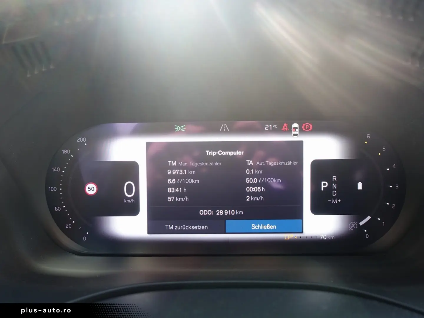 VOLVO XC60 B4 Diesel R-Design AWD PANO AHK KAMERA ACC