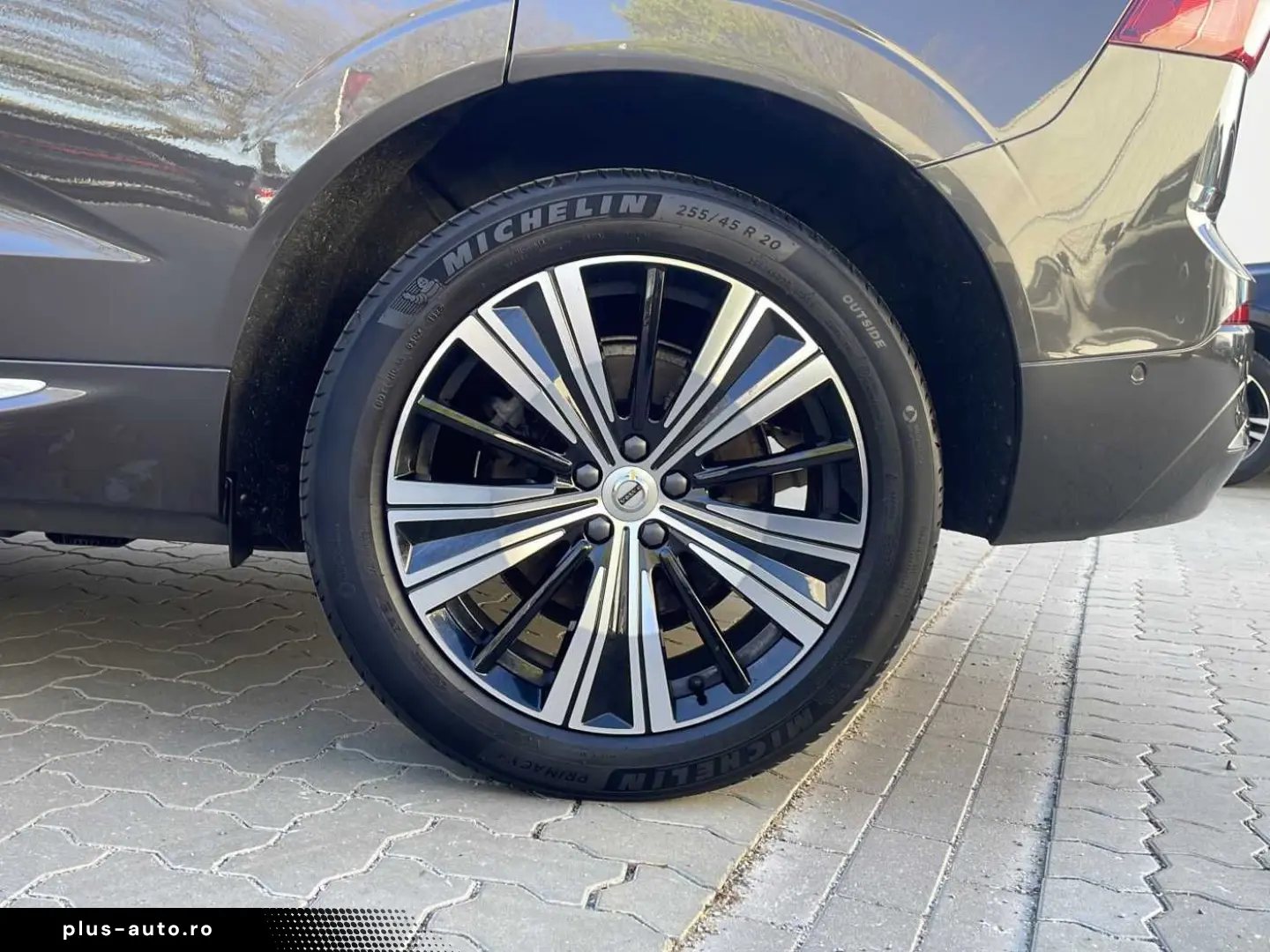 VOLVO XC60 B5 AWD Ultimate Bright ACC  360   LED
