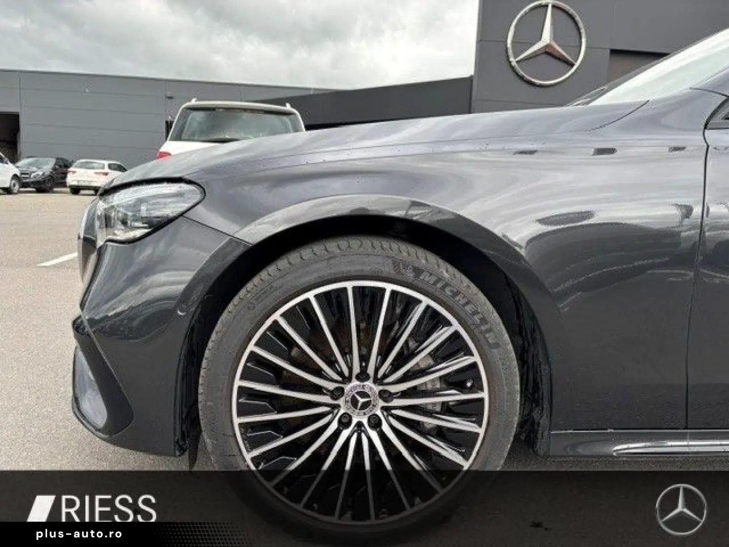 MERCEDES-BENZ E 300 de AMG Sport Night Premium Superscreen