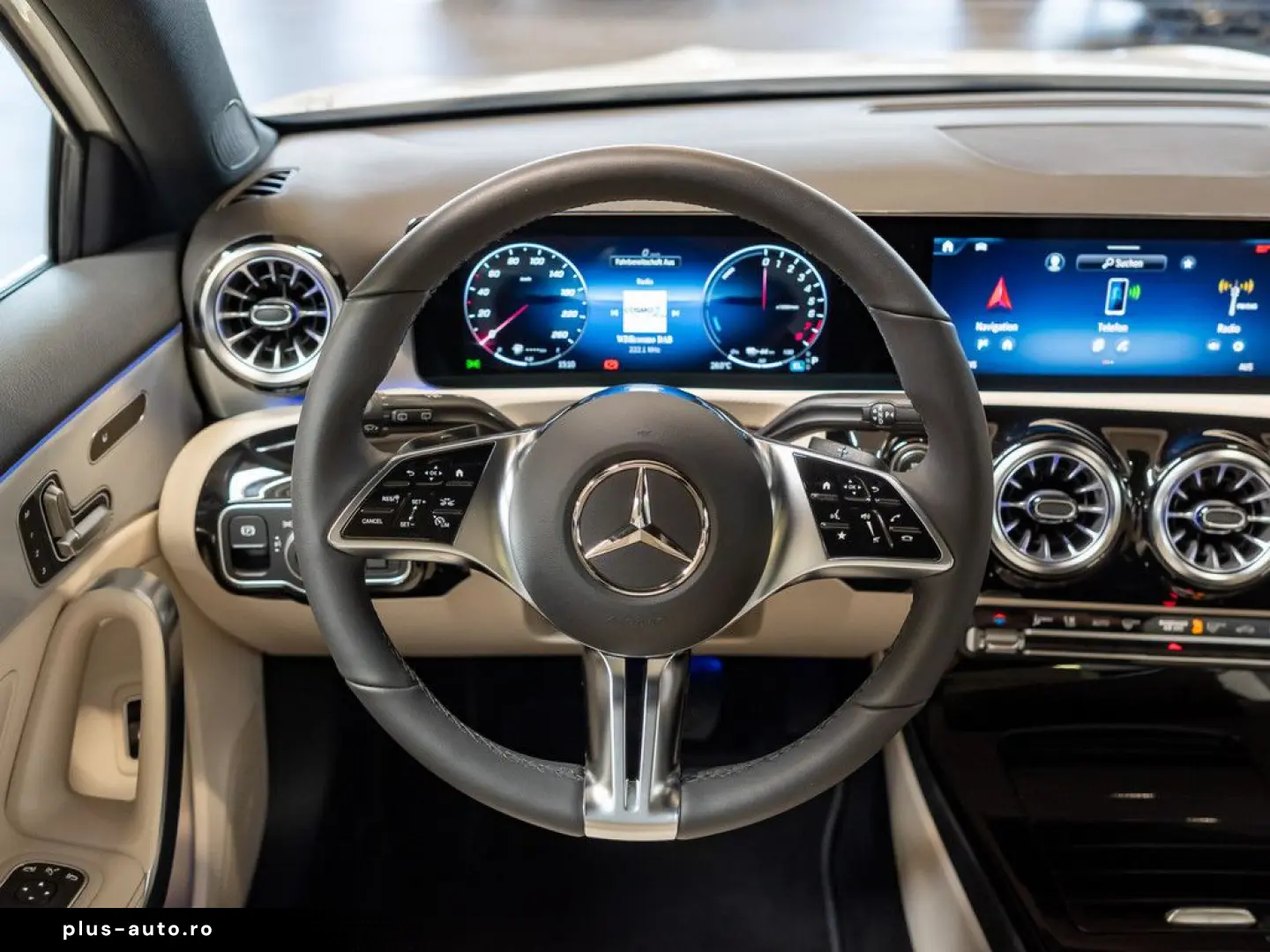 MERCEDES-BENZ A 250 e Progressive Advanced  PANO LED 360