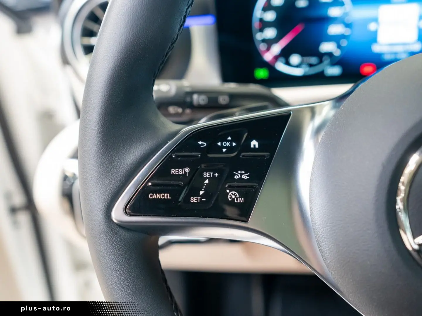 MERCEDES-BENZ A 250 e Progressive Advanced  PANO LED 360
