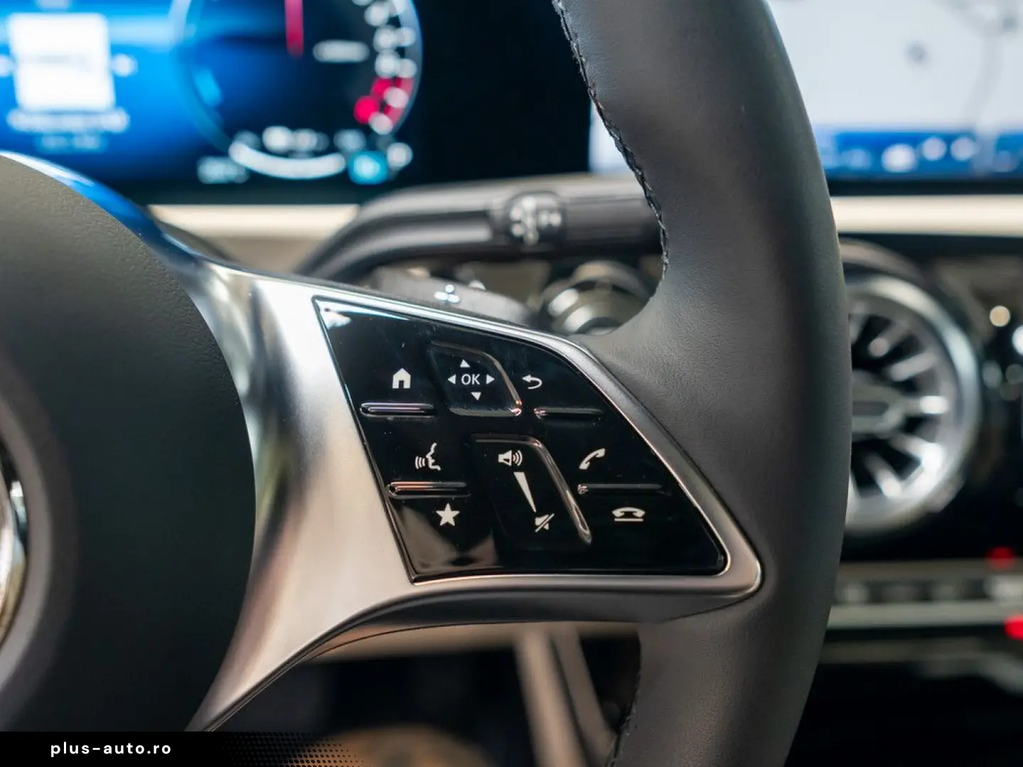 MERCEDES-BENZ A 250 e Progressive Advanced  PANO LED 360