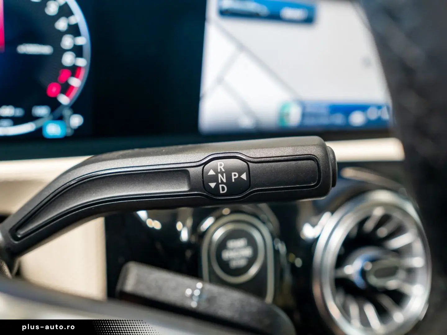 MERCEDES-BENZ A 250 e Progressive Advanced  PANO LED 360