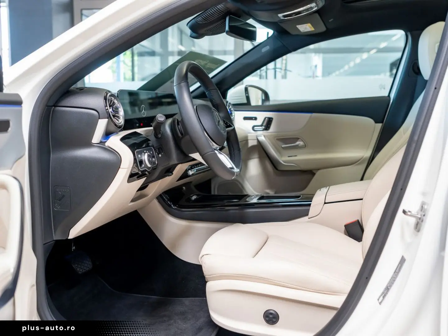 MERCEDES-BENZ A 250 e Progressive Advanced  PANO LED 360