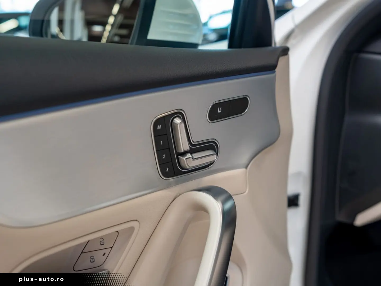 MERCEDES-BENZ A 250 e Progressive Advanced  PANO LED 360