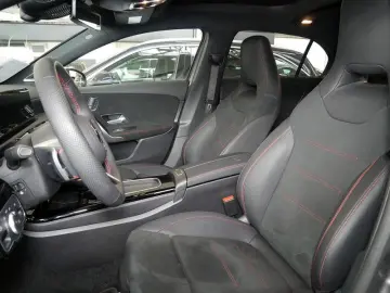 MERCEDES-BENZ A 250 e   AMG BURM MEMO MULTI 360 DISTR KAMERA