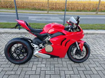 DUCATI PANIGALE V4 E5 WINGLETS  HELM