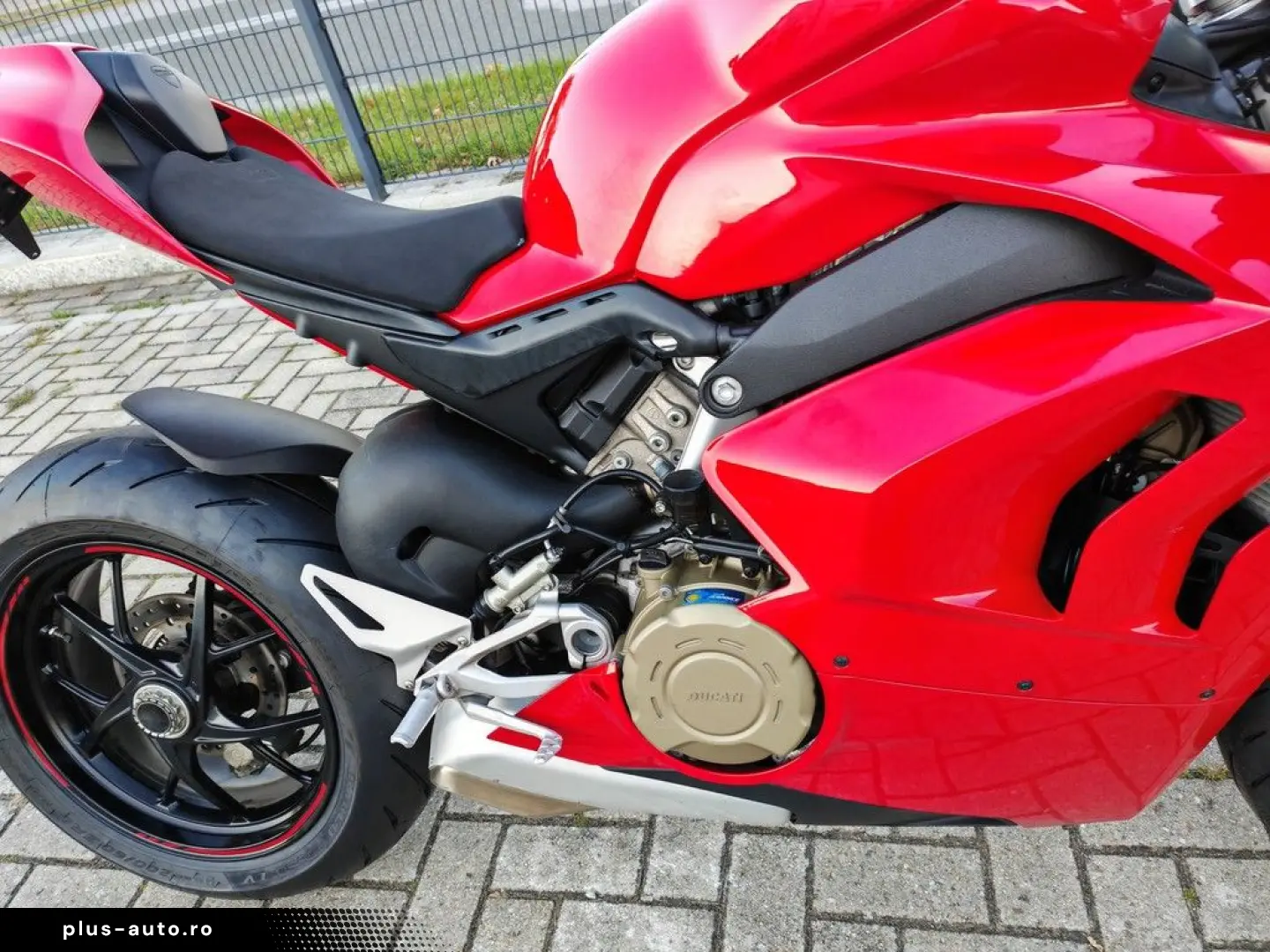 DUCATI PANIGALE V4 E5 WINGLETS  HELM