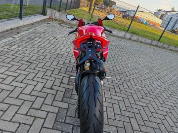 DUCATI PANIGALE V4 E5 WINGLETS  HELM
