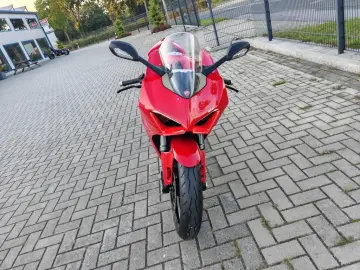 DUCATI PANIGALE V4 E5 WINGLETS  HELM