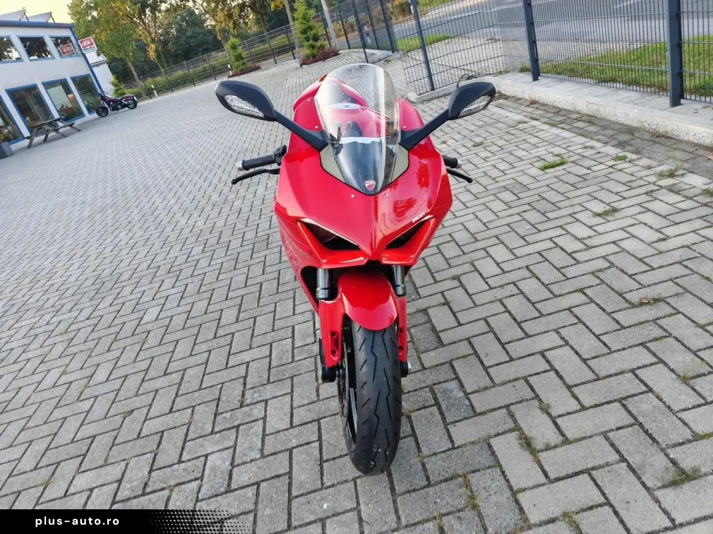 DUCATI PANIGALE V4 E5 WINGLETS  HELM