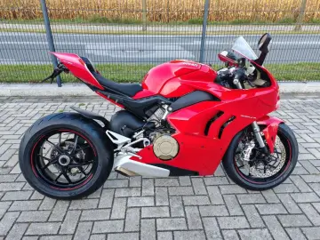 DUCATI PANIGALE V4 E5 WINGLETS  HELM