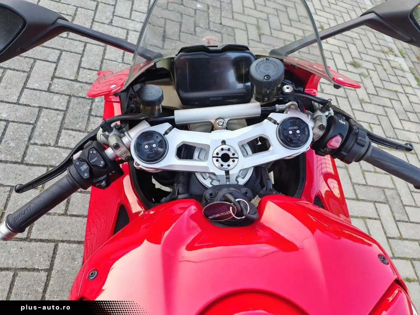DUCATI PANIGALE V4 E5 WINGLETS  HELM
