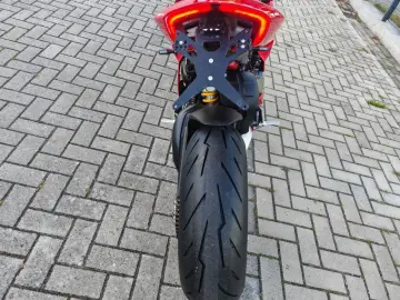DUCATI PANIGALE V4 E5 WINGLETS  HELM