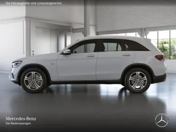 MERCEDES-BENZ GLC 300e 4M Offroad Dist Pano Mbeam 360