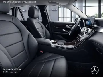 MERCEDES-BENZ GLC 300e 4M Offroad Dist Pano Mbeam 360