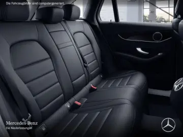 MERCEDES-BENZ GLC 300e 4M Offroad Dist Pano Mbeam 360