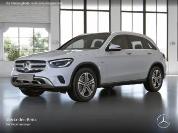 MERCEDES-BENZ GLC 300e 4M Offroad Dist Pano Mbeam 360