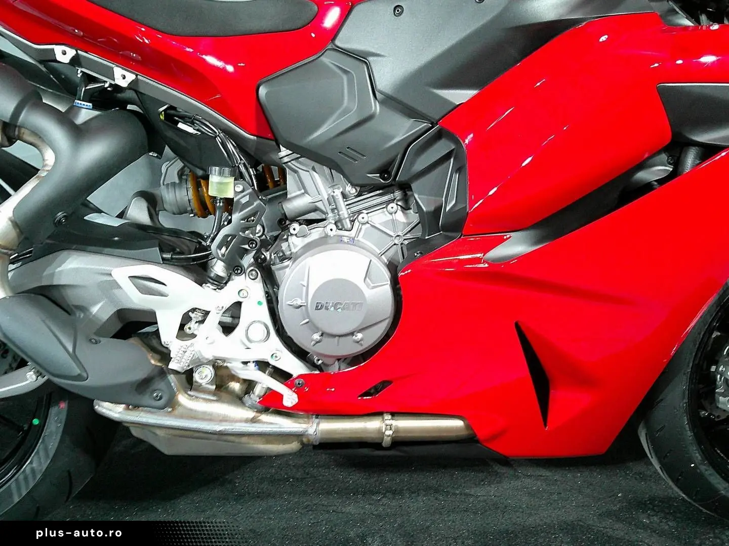 DUCATI PANIGALE V2 S DUCATI RED 2026