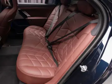 BMW 740