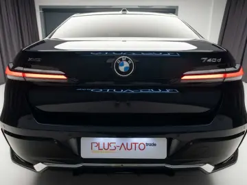 BMW 740