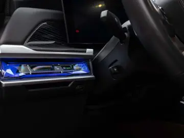 BMW 740