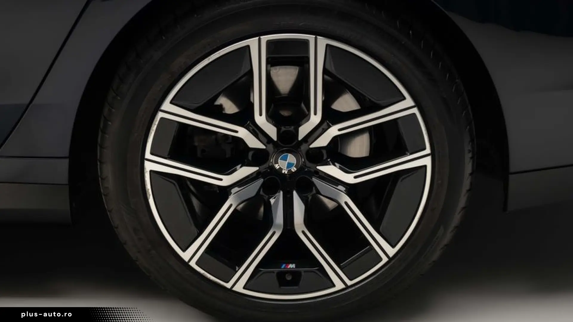 BMW 740
