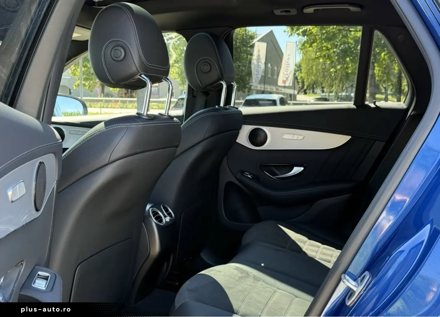 MERCEDES-BENZ GLC 300 e 4MATIC AMG Line Navi Pano.-Dach