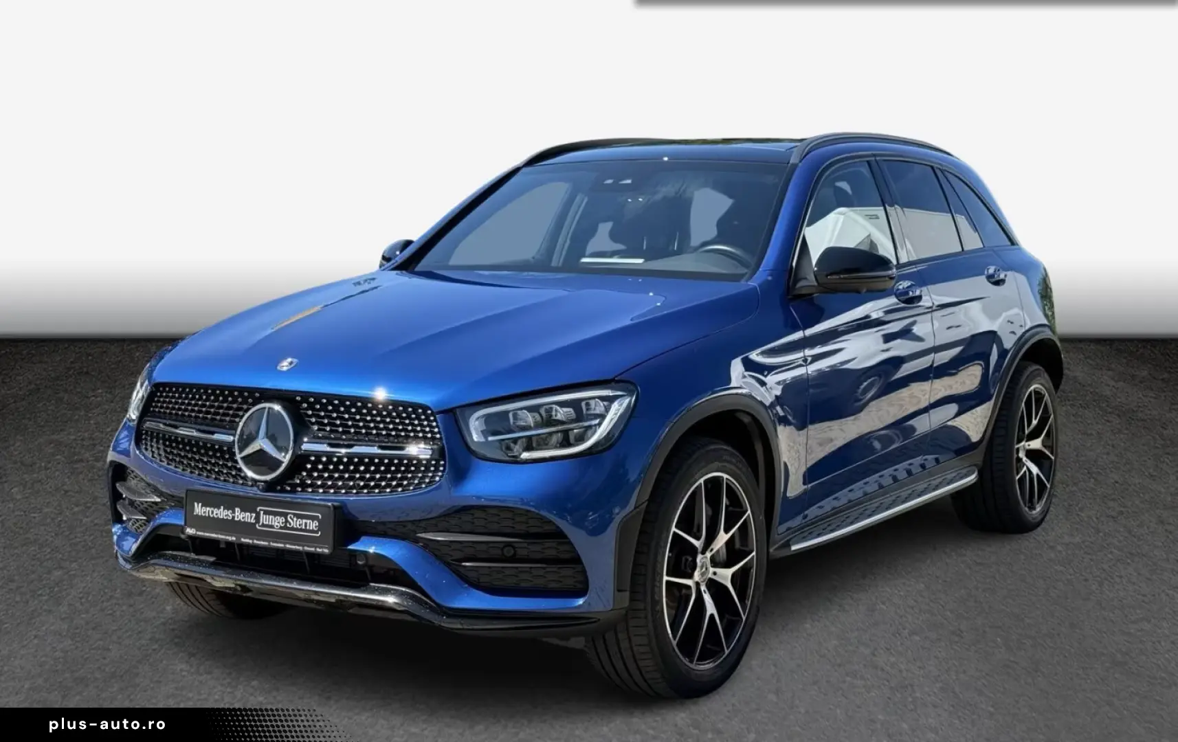 MERCEDES-BENZ GLC 300 e 4MATIC AMG Line Navi Pano.-Dach