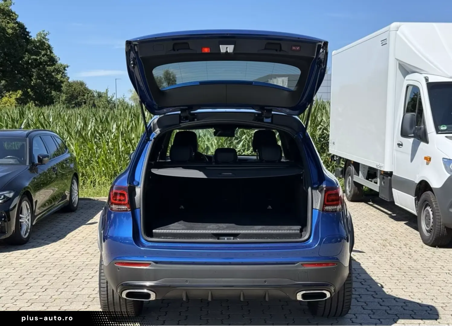 MERCEDES-BENZ GLC 300 e 4MATIC AMG Line Navi Pano.-Dach