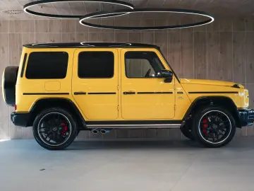 MERCEDES-BENZ G 63 AMG  DISTRONIC  Burmester® 3D  AMG Driver